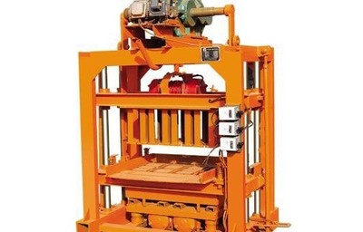 河南恒宇小型免燒磚機(jī)廠與水泥磚設(shè)備 推動(dòng)建材產(chǎn)業(yè)轉(zhuǎn)型升級(jí)